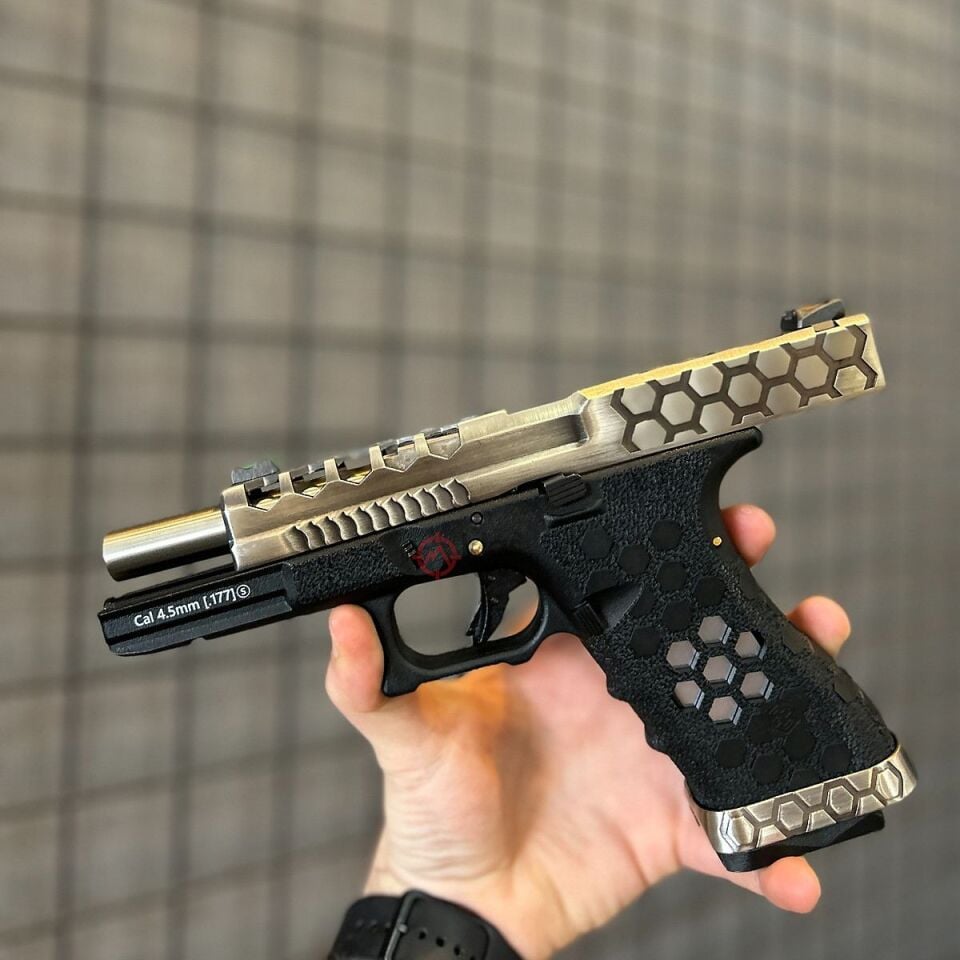 AW Custom Hex Cut 4,5 mm Havalı Tabanca – Gümüş / Siyah
