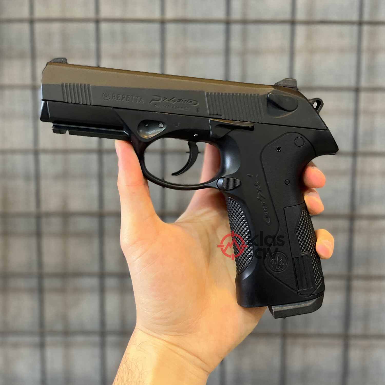 UMAREX Beretta Px4 Storm 4.5 mm Blowback Havalı Tabanca Siyah